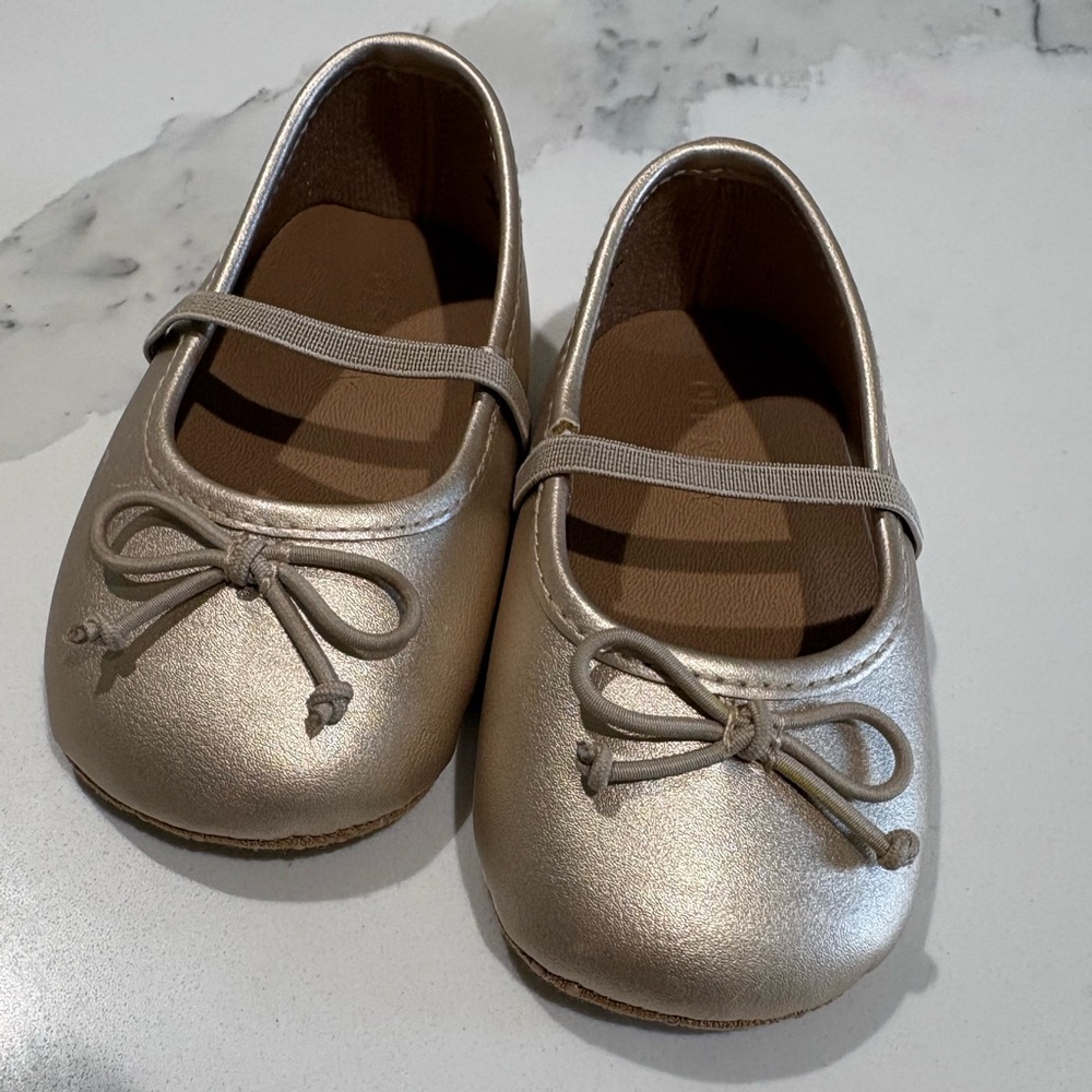 Old Navy Gold Kids Dress Shoes